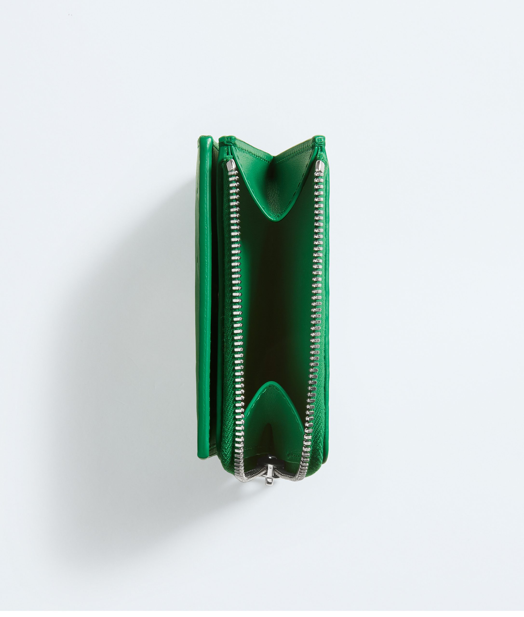 Intrecciato Stamp Bi-Fold Wallet - Image 4