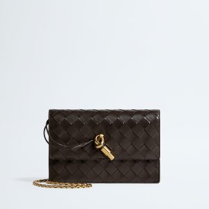 Andiamo Pouch On Chain