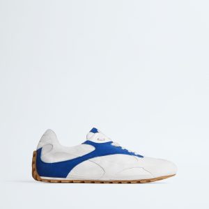 Orbit Flash Sneaker
