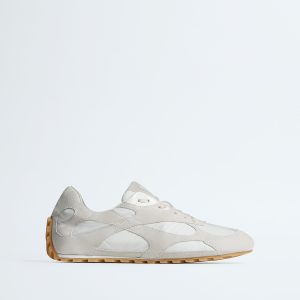 Orbit Flash Sneaker