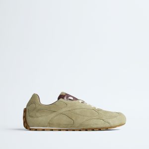 Orbit Flash Sneaker