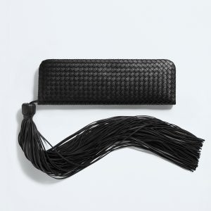 Serata Clutch