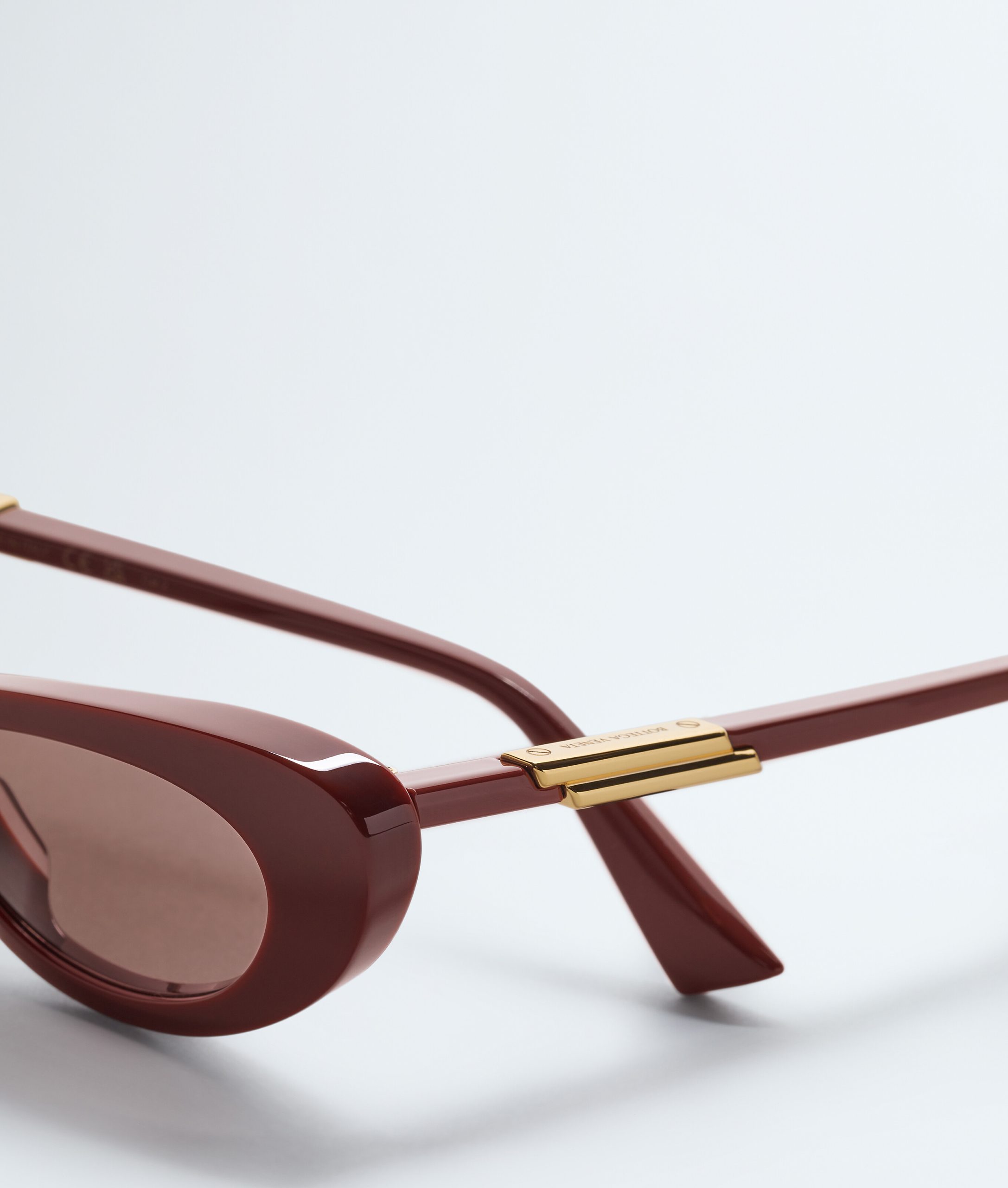 Snap Oval Sunglasses - Image 4