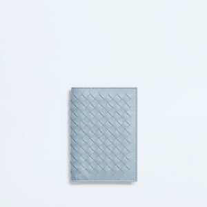 Woven Mycelium Passport Case