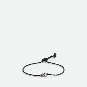 Friendship bracelet