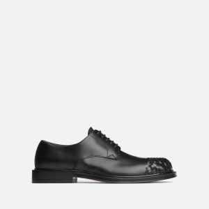 James Lace-Up Shoe